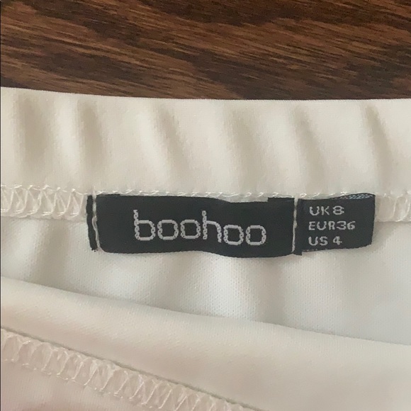 Boohoo White zip up skirt with slit over thigh! - Picture 6 of 6